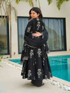 Amazon KLOSIA Women Printed Anarkali Kurta
